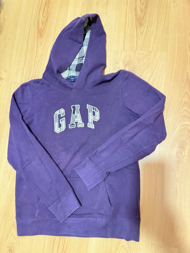 Sudadera morada GAP