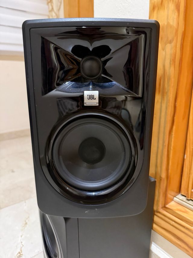 Altavoces JBL Profesional Serie 3