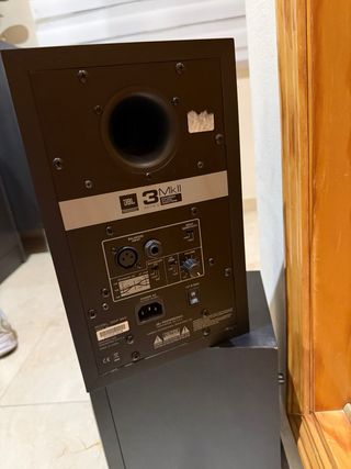 Altavoces JBL Profesional Serie 3