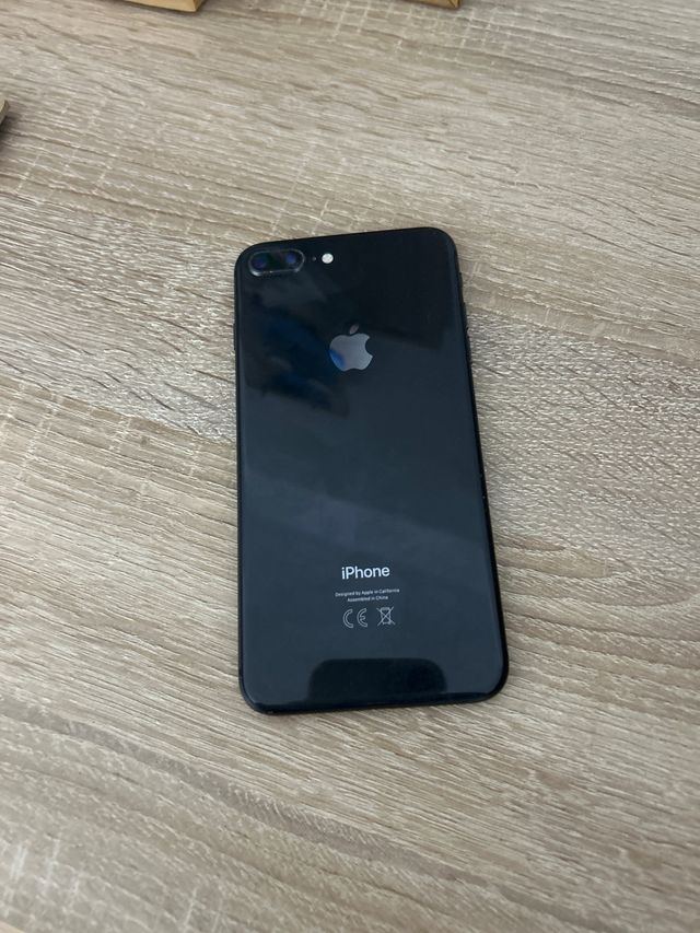 iPhone 8 Plus 64GB Grigio Siderale