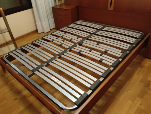 Cabecero de cama con mesitas bañera