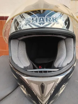 Casco de moto Shark talla s