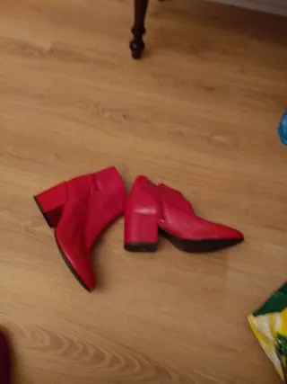 Botines Piel Roja Pull&Bear Talla 40