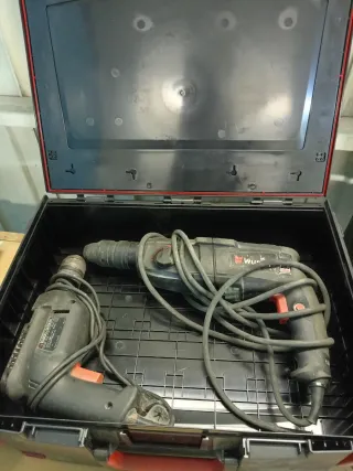 2 Taladros: Wurth Percutor y Black Decker