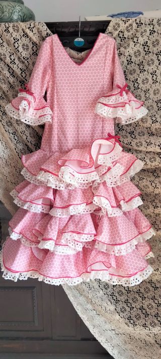 Traje de flamenca artesanía talla 6