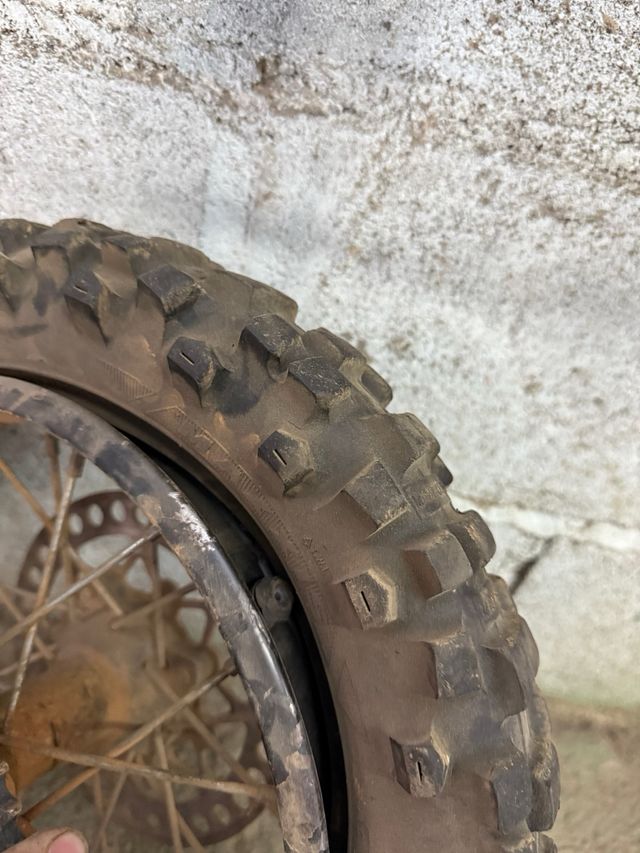 Neumático y llanta  Pit Bike 80/100-12