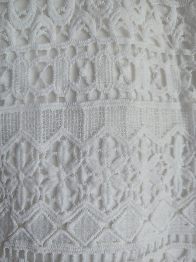 Vestido blanco de encaje de Antea. Talla 38