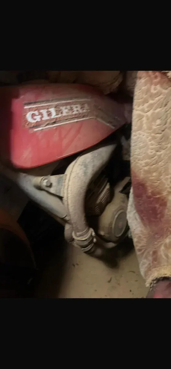 moto gilera gr2 para piezas no se si arranca
