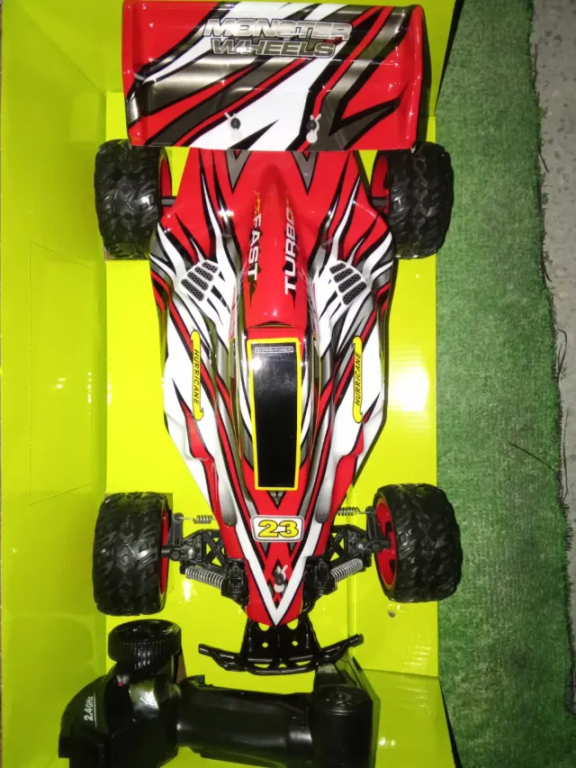 Coche RC 1/10.
