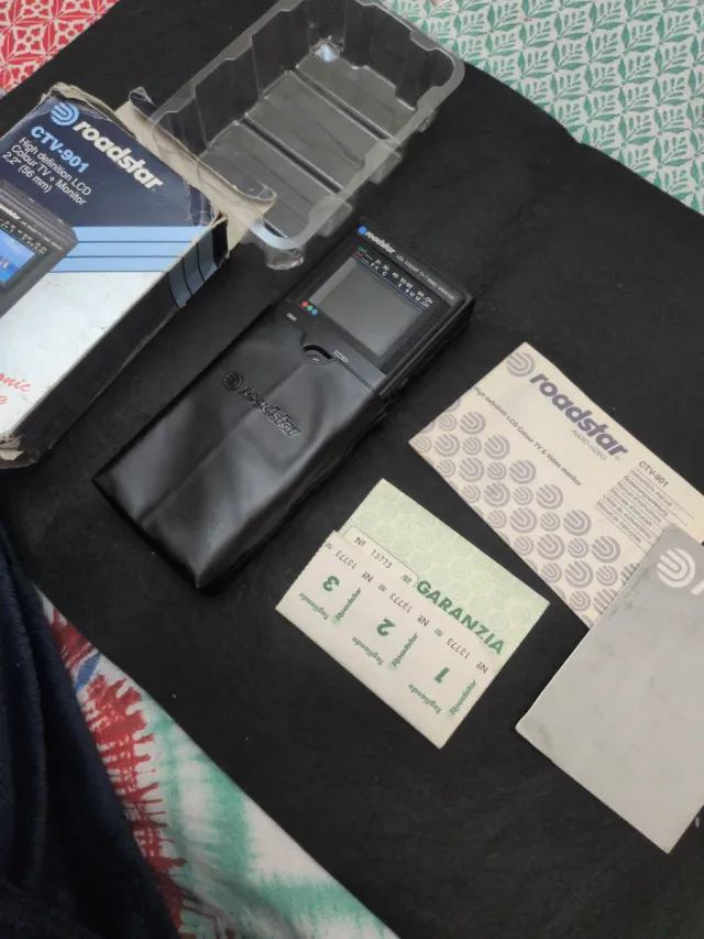 Roadstar CTV-901 TV LCD Portátil + Monitor