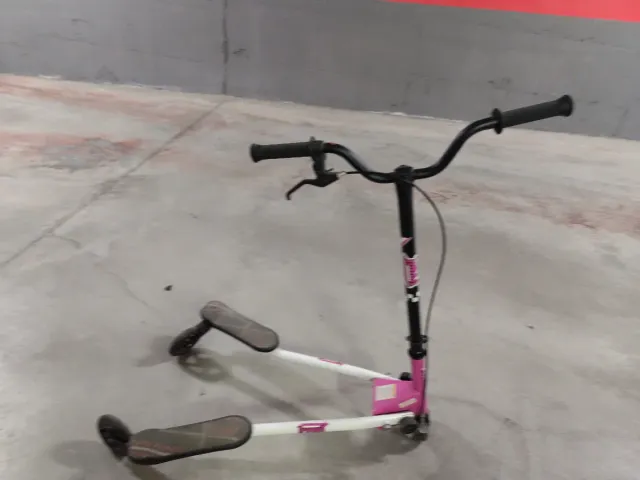 Patinete infantil rosa