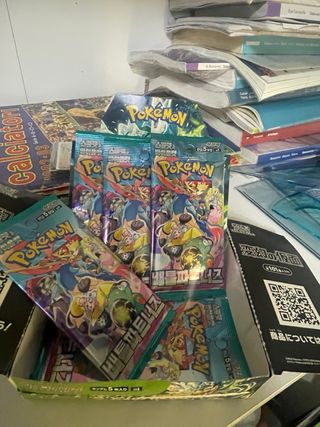 Carte e pacchetti Pokémon