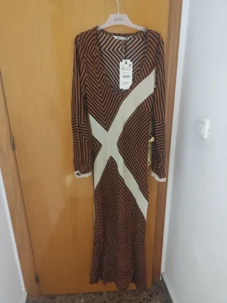 Vestido Zara XS Marrón y Blanco Geométrico