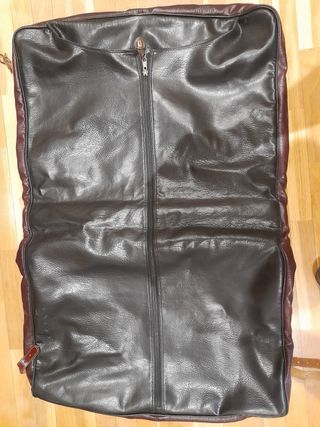 Portatrajes de piel Nobuck