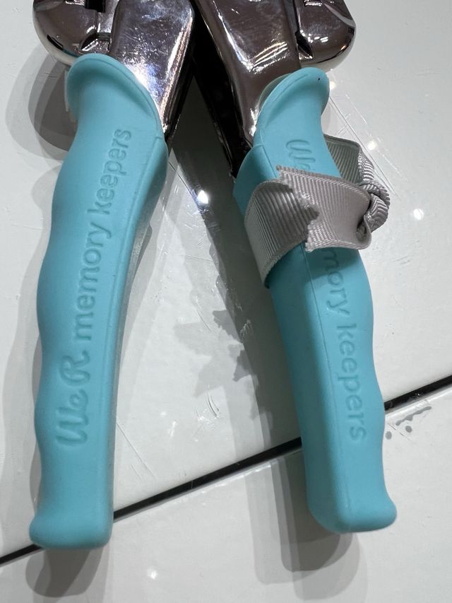 Crop a dile We R Memory Keepers