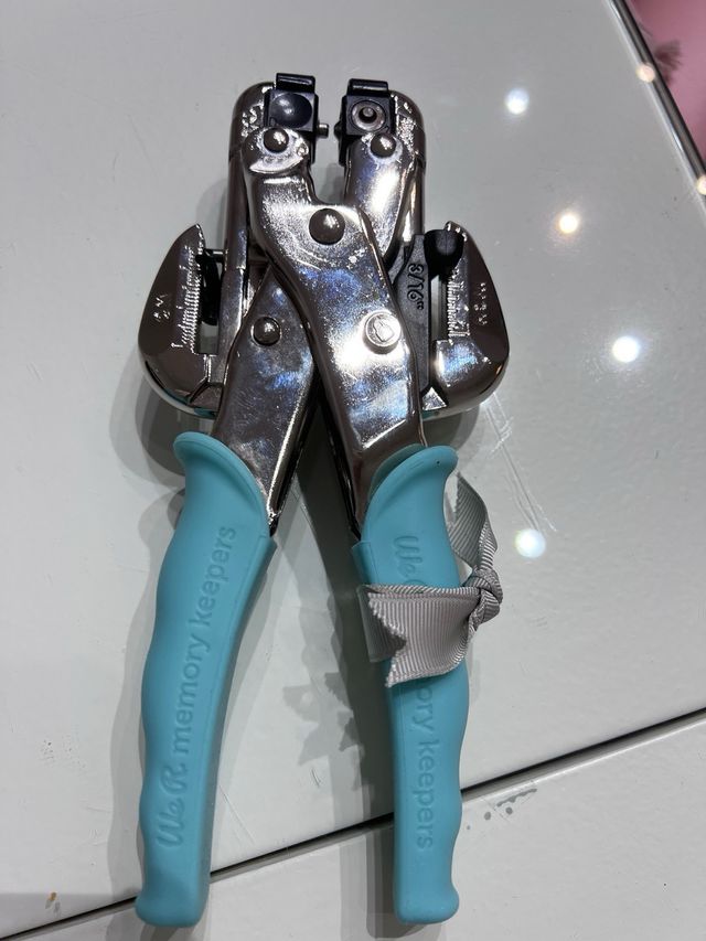 Crop a dile We R Memory Keepers