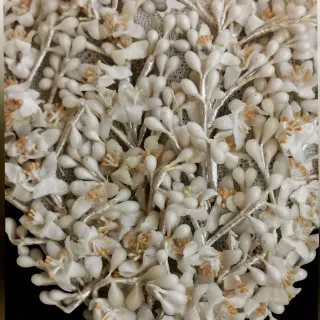 Tocado vintage de flores encerradas con peineta