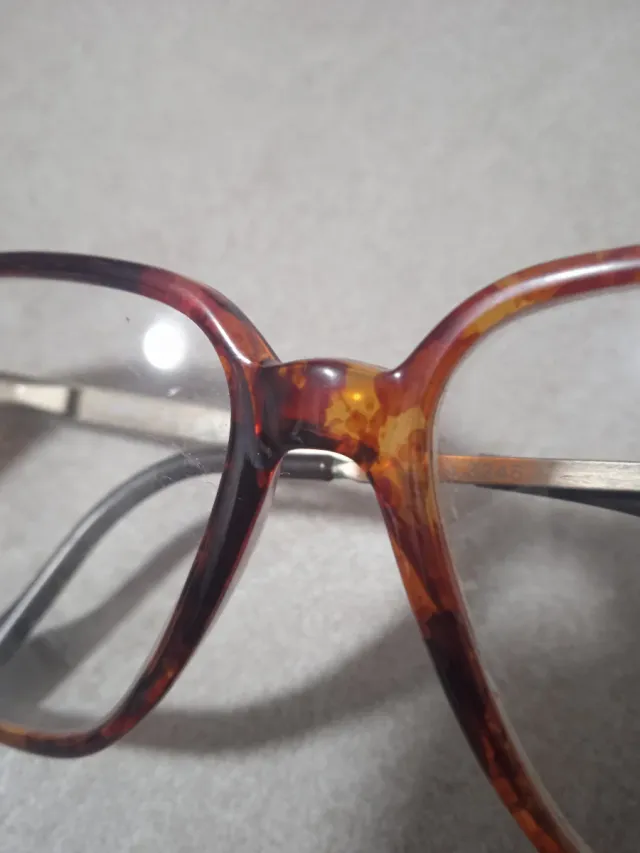 Occhiali vintage marroni tartarugati