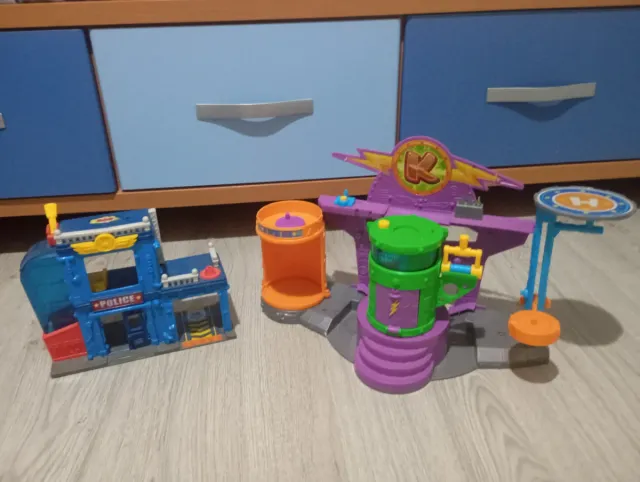 Superzings academia de policía y base de helicópte