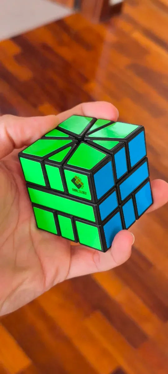 Lote de 8 Cubos de Rubik 