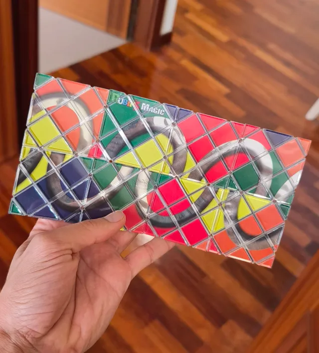 Lote de 8 Cubos de Rubik 