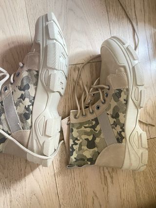 Scarpe beige camouflage