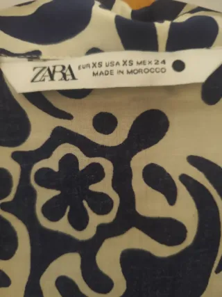 Vestido estampado azul y blanco