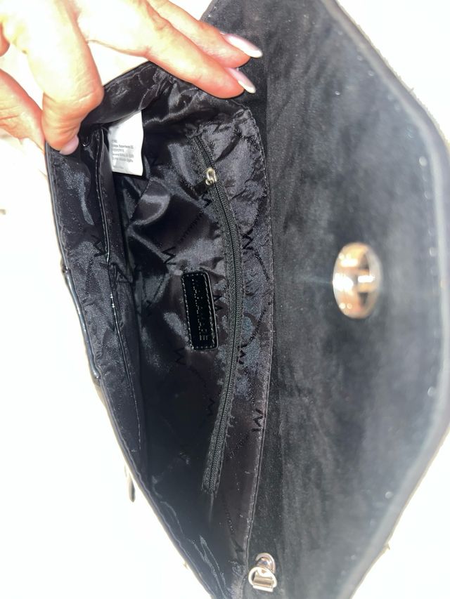 Bolso de mano Mariamare negro charol y ante