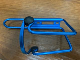 Portabidones azules para bicicleta