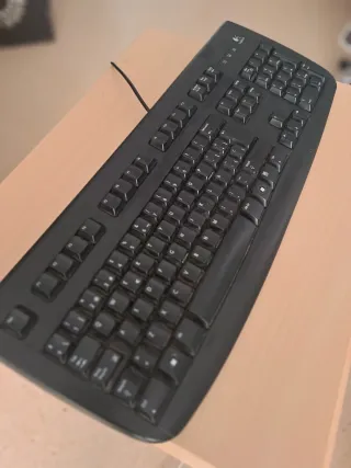 Teclado Logitech Negro