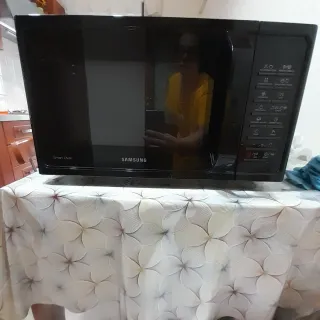 Forno Microonde Samsung Smart Oven 28L