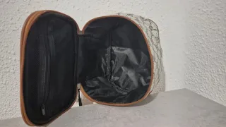 Lote de bisutería: collares, pulsera y anillos