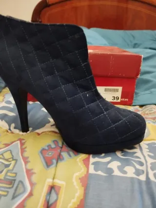 Botín XTI polipiel azul talla 39