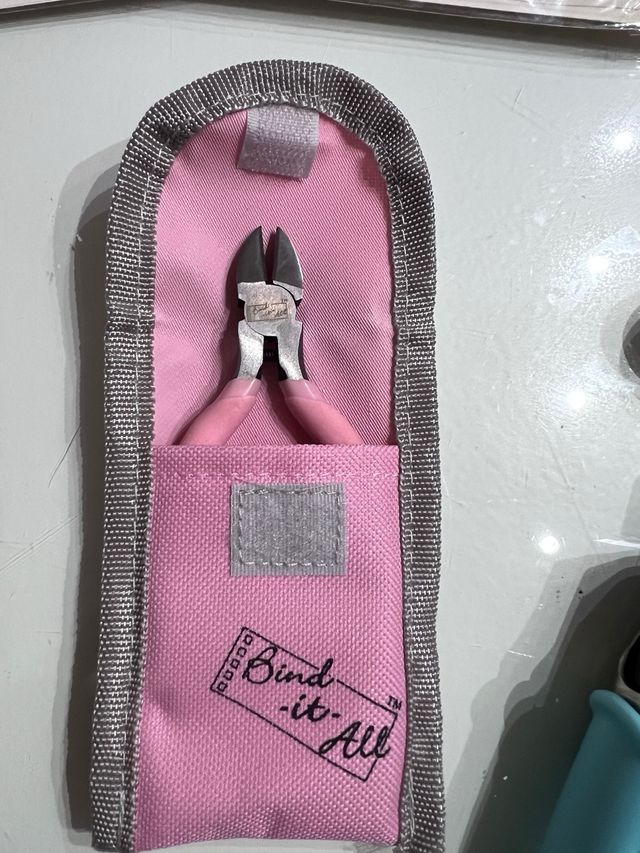 Cortador de alambre rosa para scrapbooking