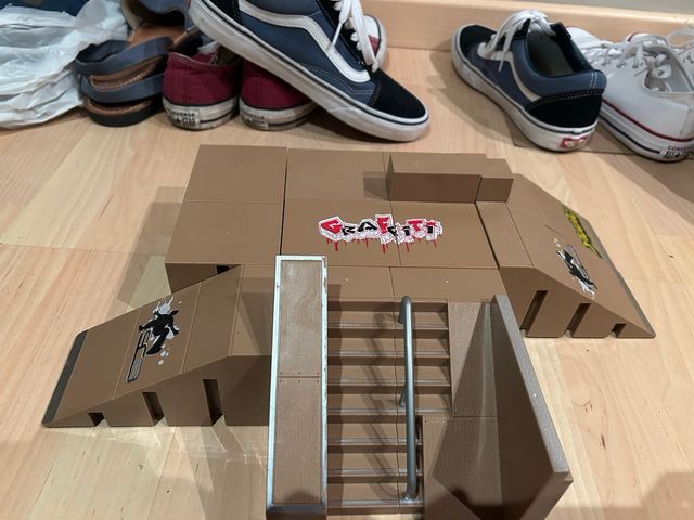 Mini skate park per dita