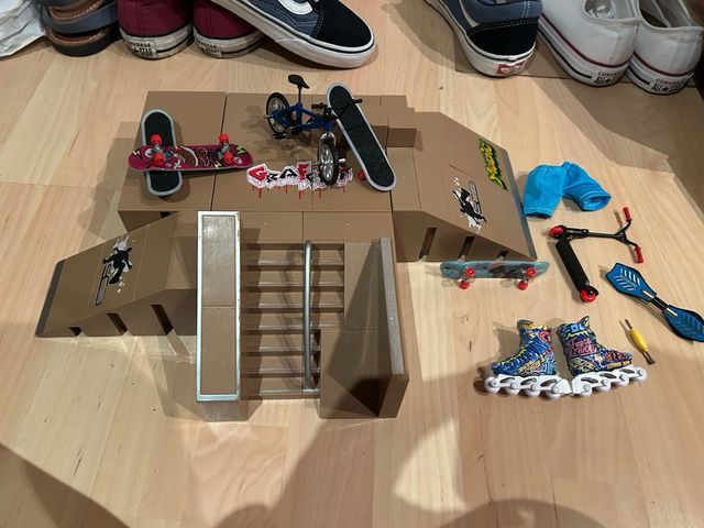 Mini skate park per dita