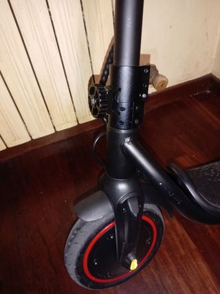 Monopattino Elettrico Nero