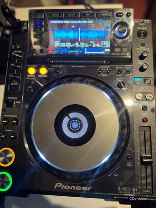 Alquiler Pioneer CDJ-2000 Nexus DJ Player