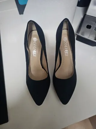 Zapatos de tacón negros Colores talla 36