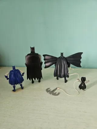 Batman action figures e visore Batgirl lotto