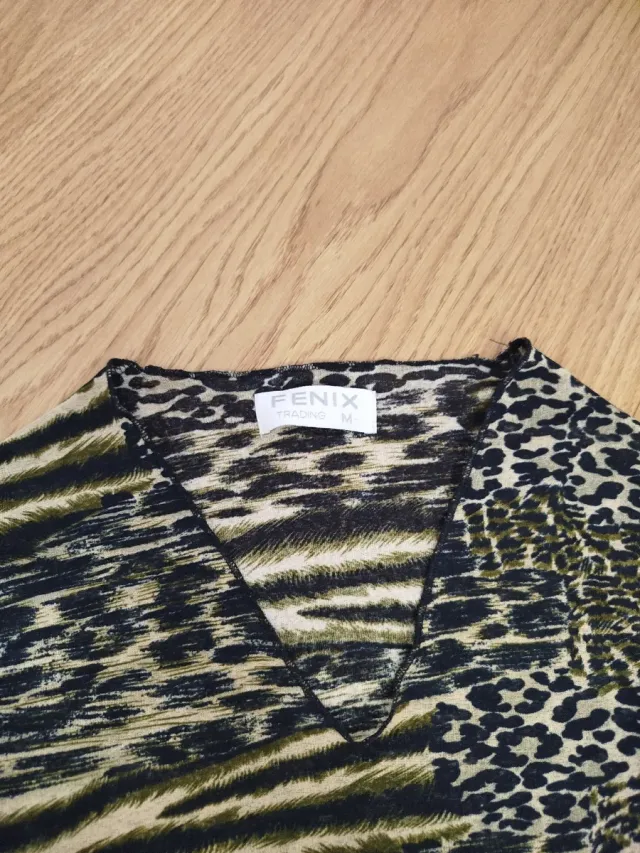 Blusa vintage estampada animal print