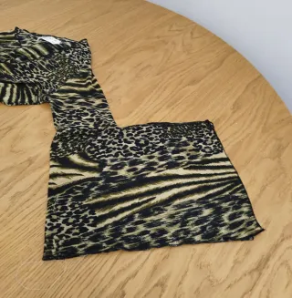 Blusa vintage estampada animal print