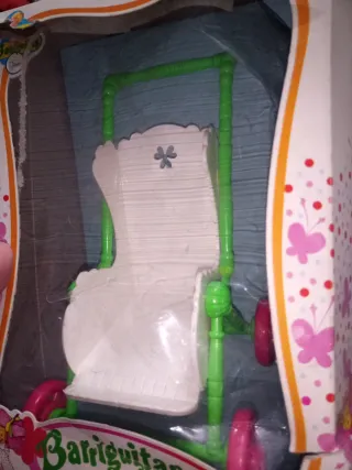 Sillita Barriguitas Famosa en caja.