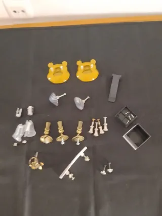 Tiradores y Soportes Varios