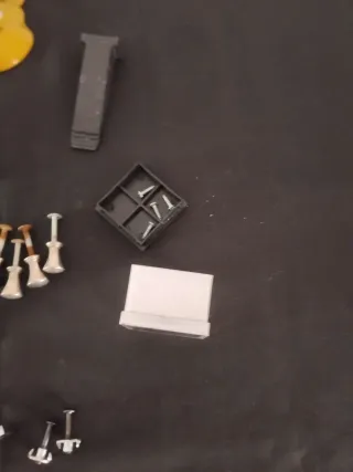 Tiradores y Soportes Varios