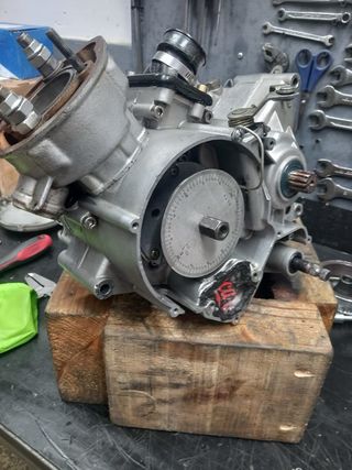 Motor AM6 Completo + Escape Yasuni