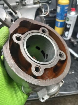 Motor AM6 Completo + Escape Yasuni