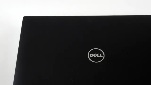 DELL ORDENADOR PORTÁTIL LAPTOP i7 SSD