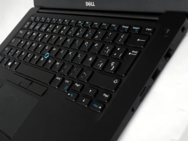 DELL ORDENADOR PORTÁTIL LAPTOP i7 SSD