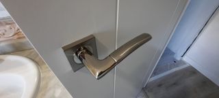 Puerta maciza lacada blanca